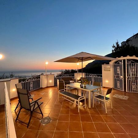 Infinity Experience Casa Vacanza Incantevole Con Terrazzo スカラ エクステリア 写真