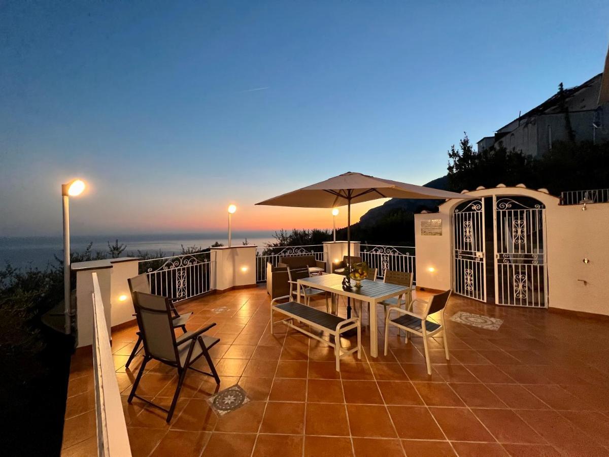 Infinity Experience Casa Vacanza Incantevole Con Terrazzo スカラ エクステリア 写真